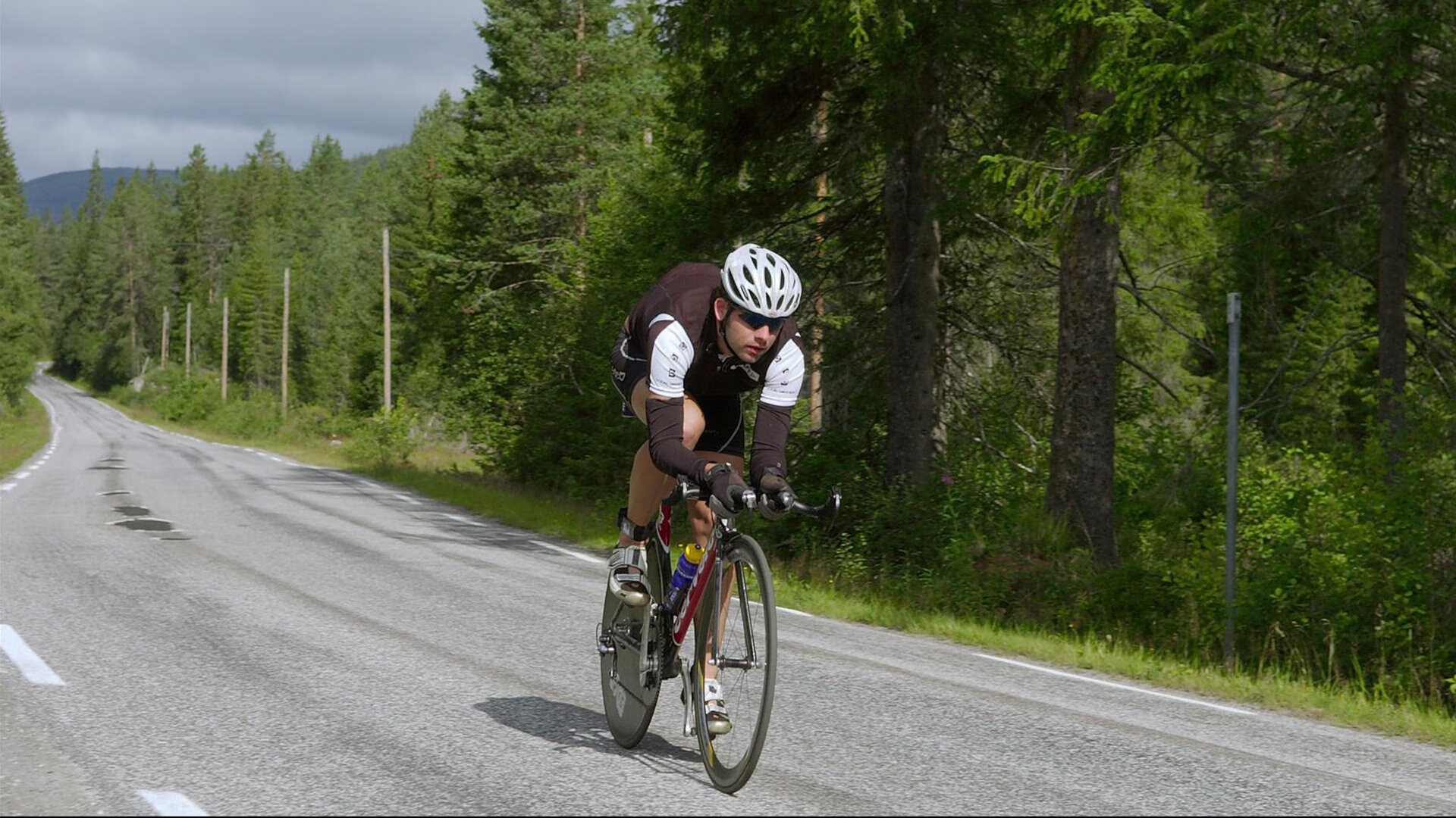 _赛季最佳！詹姆斯拼尽全力率队得胜_，詹姆斯获胜